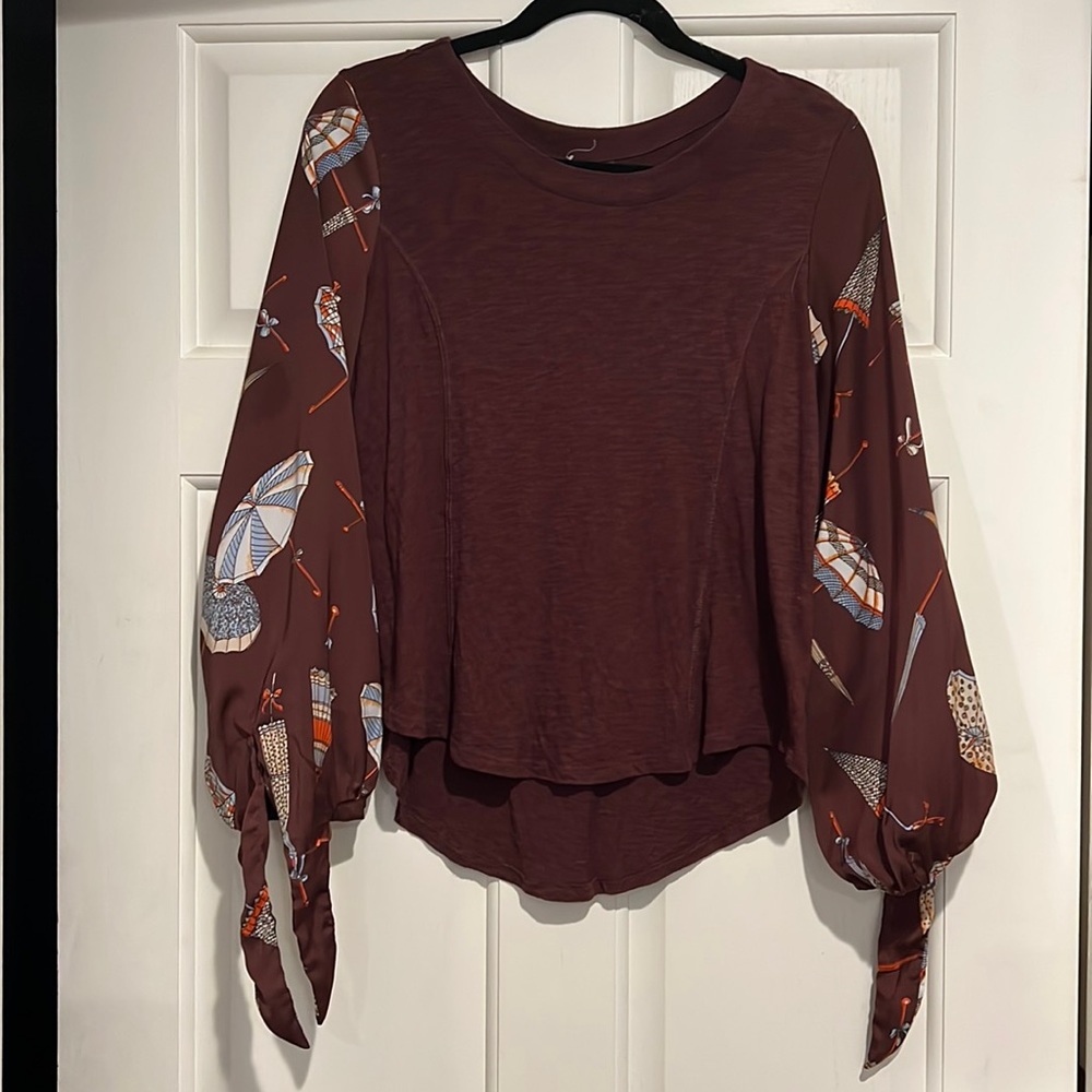 Cotton torso with viscose sleeves